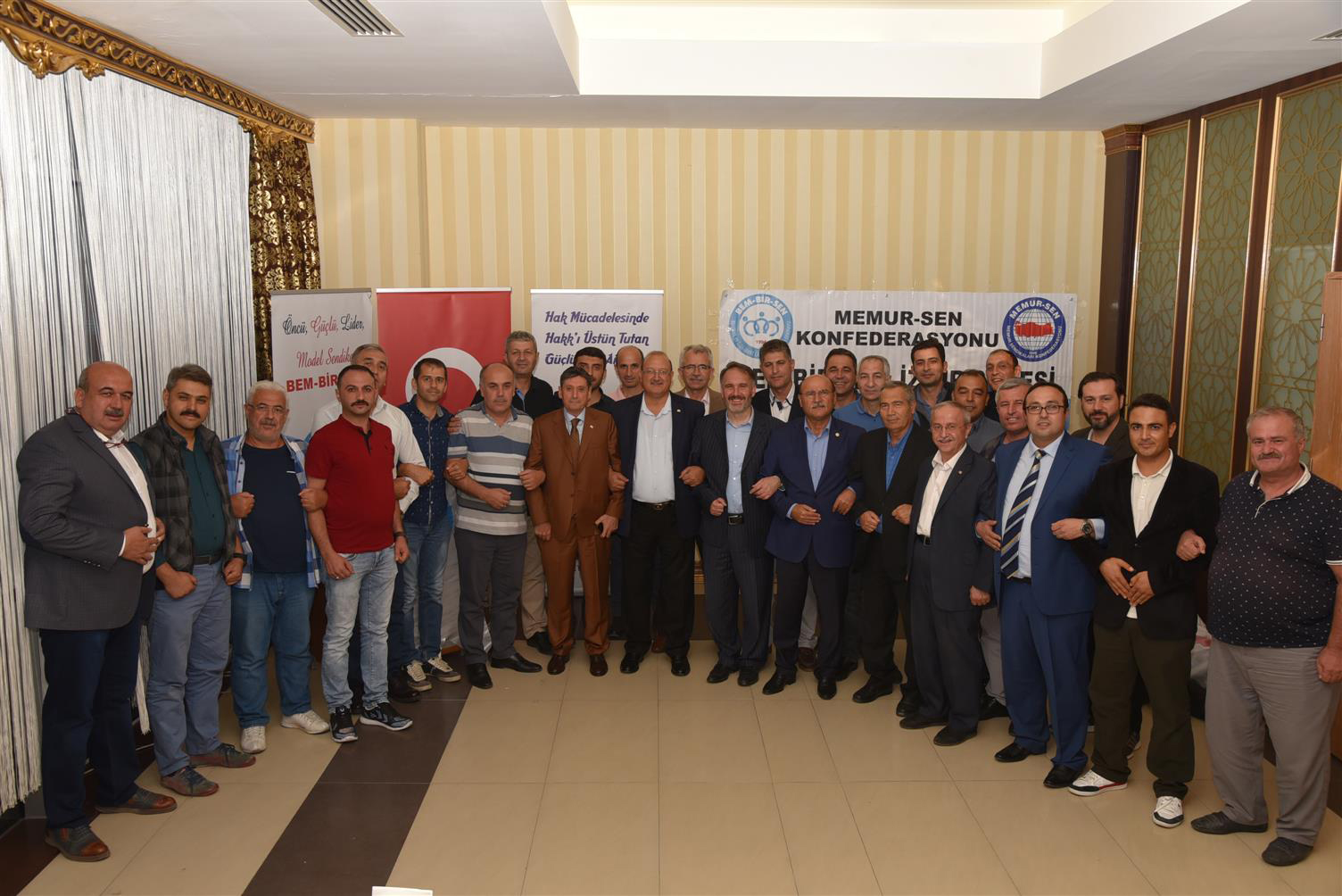 GENEL BAŞKAN TURBAY, GENEL BAŞKAN YARDIMCILARIMIZ KARSLI ve ALPER İZMİR ŞUBEMİZİN TEMSİLCİ TOPLANTISINA KATILDI